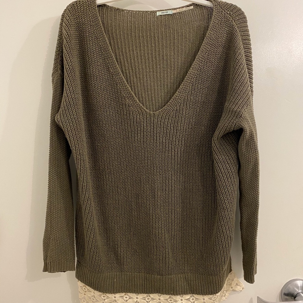 Sweater with lace bottom